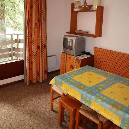 Calme Au Pied Des Pistes Avec Balcon Sud - Fr-1-322-570 *